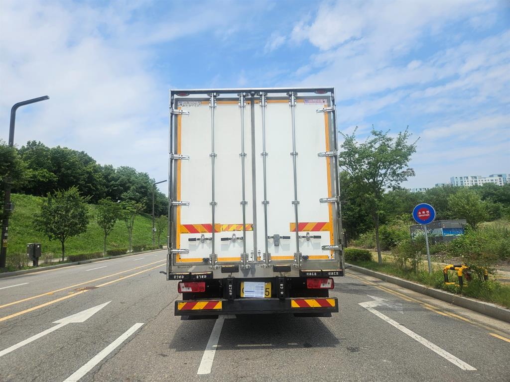 6.5톤 냉동탑 2022년식 주행 805,395km 중대형 중고 화물차 상세 이미지 5