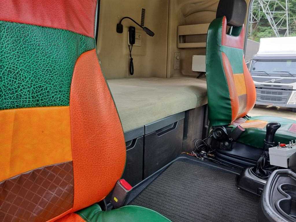 현대 엑시언트 0리터 올스텐 살수차 2016년형 주행 258,272km 중고 화물차 16톤 상세 이미지 9
