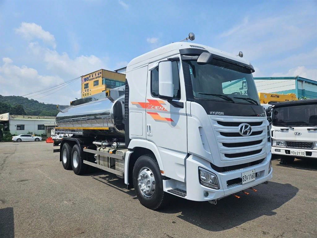 현대 엑시언트 16톤 15,200L 살수차 2015년식 주행 73,874km 중고 화물차 상세 이미지 2