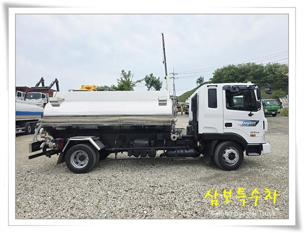 현대 메가트럭 7톤 올스텐 7000리터 살수차 2007년형 주행 669,482km 중고 화물차 상세 이미지 5