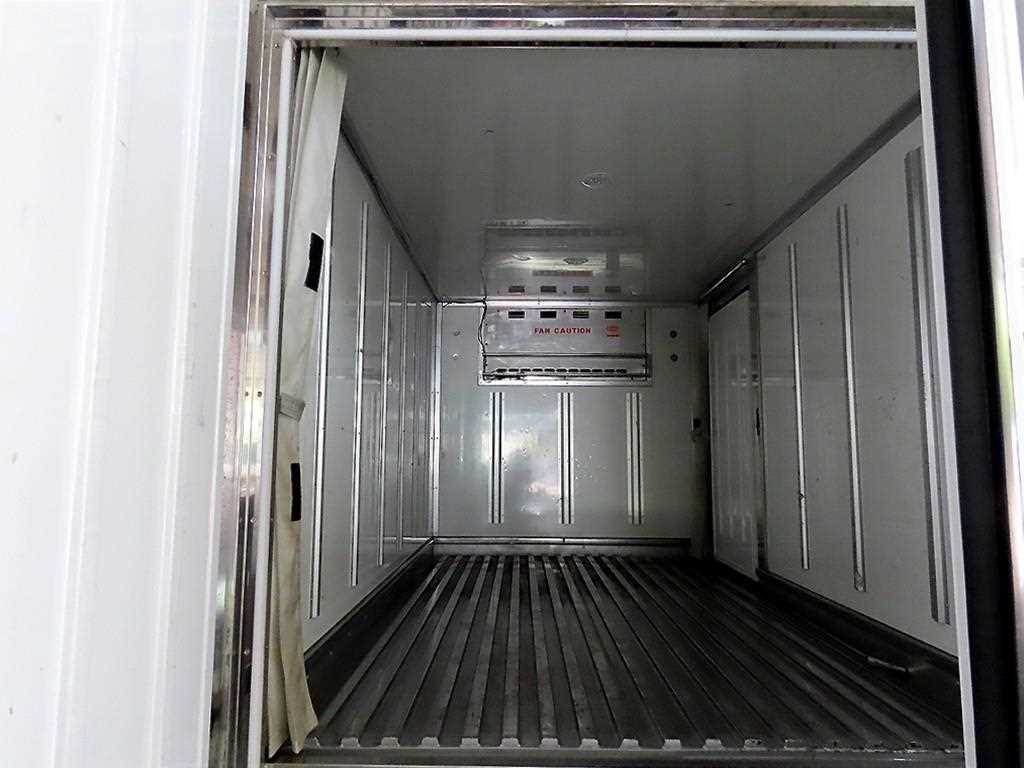 현대 포터2 1톤 냉동탑 2023년식 주행 203,486km 중고 화물차 상세 이미지 16