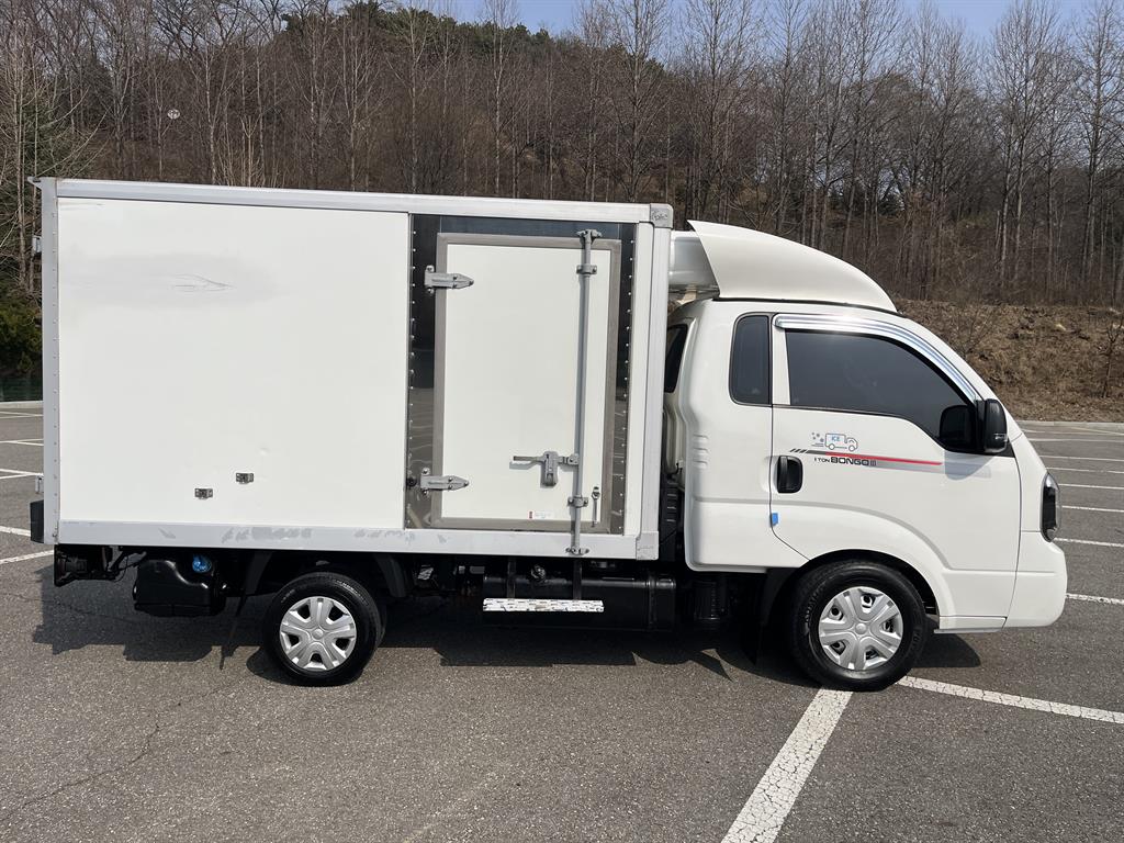 기아 더뉴봉고3 1톤 냉동탑 킹캡 초장축 2022년식 주행 153,434km 중고 화물차 상세 이미지 5
