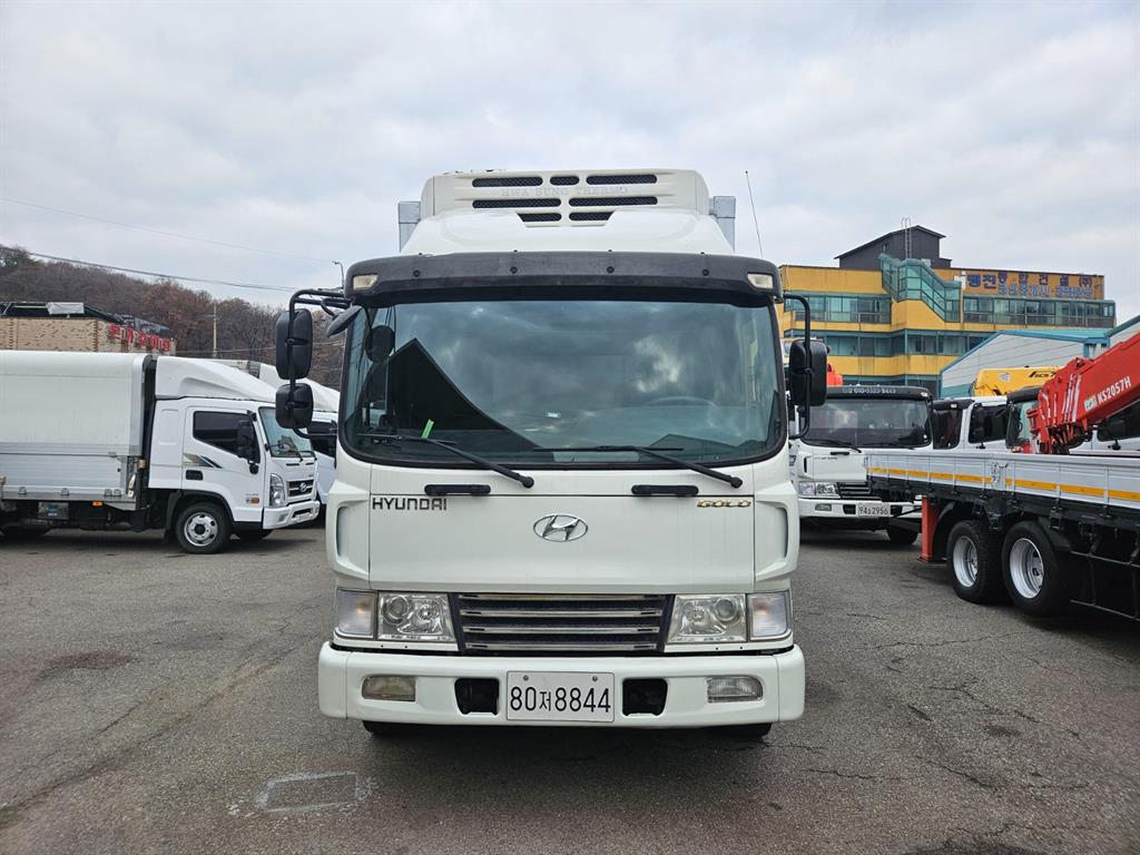 현대 메가트럭 4.5톤 써브 냉동탑 2012년식 주행 590,000km 중고 화물차 상세 이미지 3