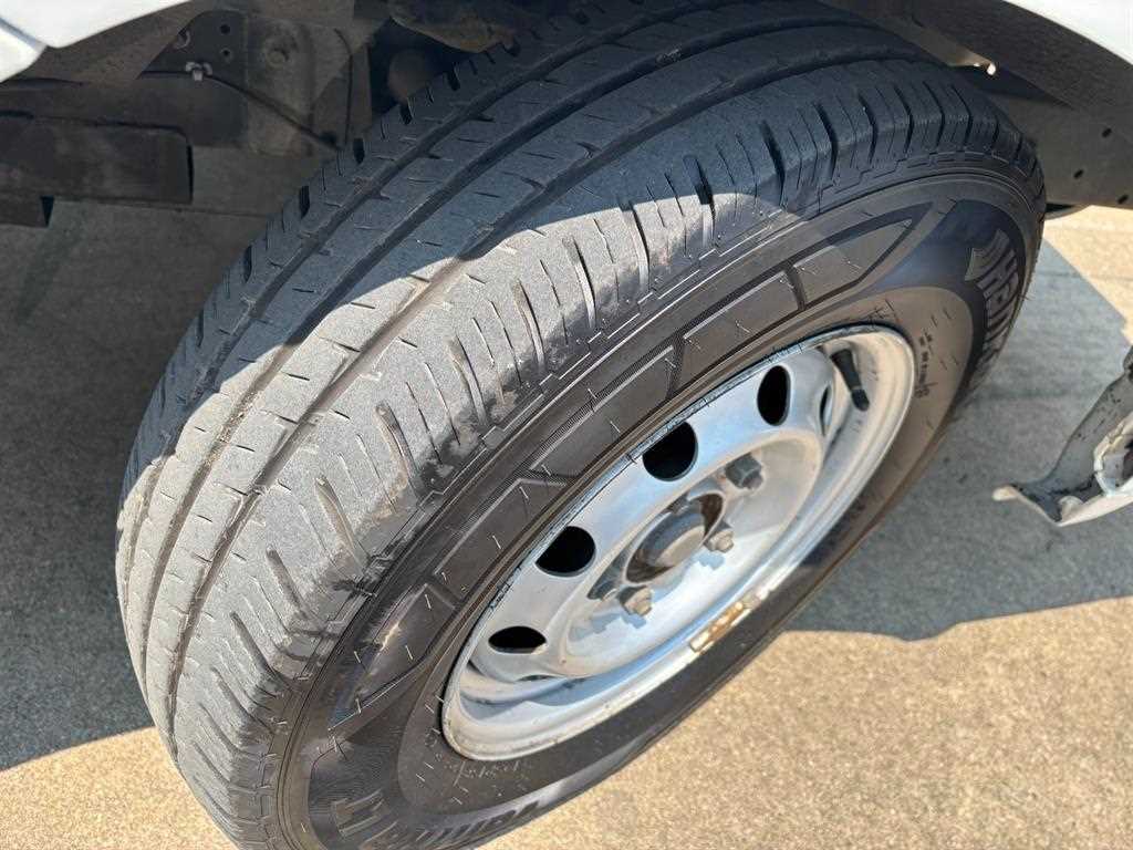 기아 더뉴봉고3 1톤 카고 2020년식 주행 81,856km 중고 트럭 상세 이미지 17