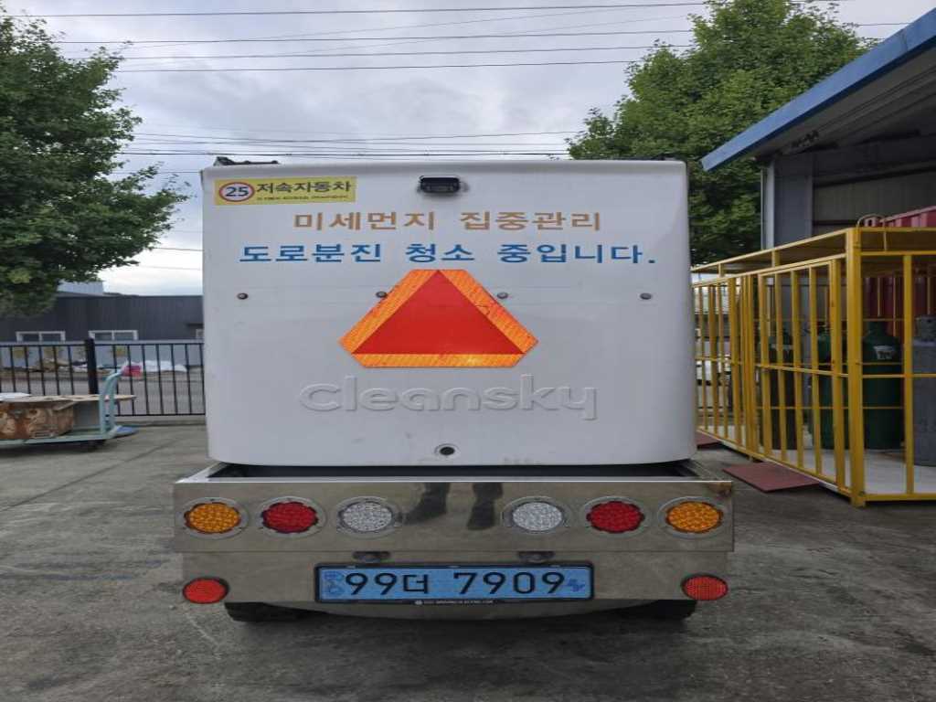 크린텍 1.2톤 전기 노면청소차 2020년식 주행 3,706km 중고 화물차 그 밖에 상세 이미지 5