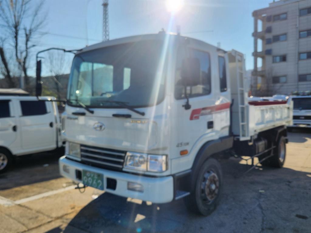 2006년식 현대 메가트럭 5톤 덤프 중고 화물차 2006-02 주행 305,000km 상세 이미지 2