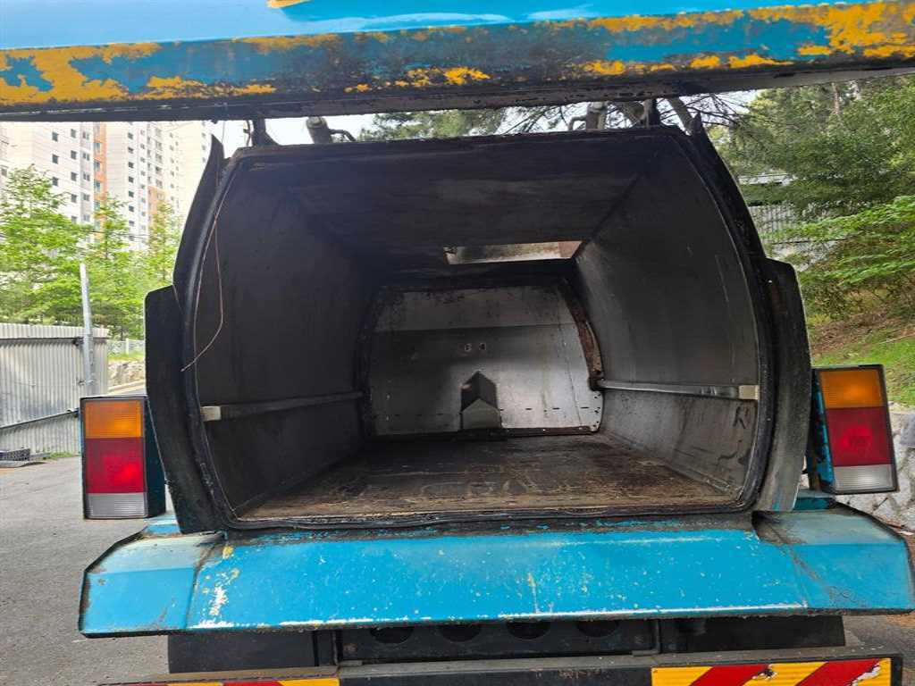 현대 5톤 밀판식 음식물 수거차 2006년식 주행 383,000km 중고 화물차 음식물차 상세 이미지 7