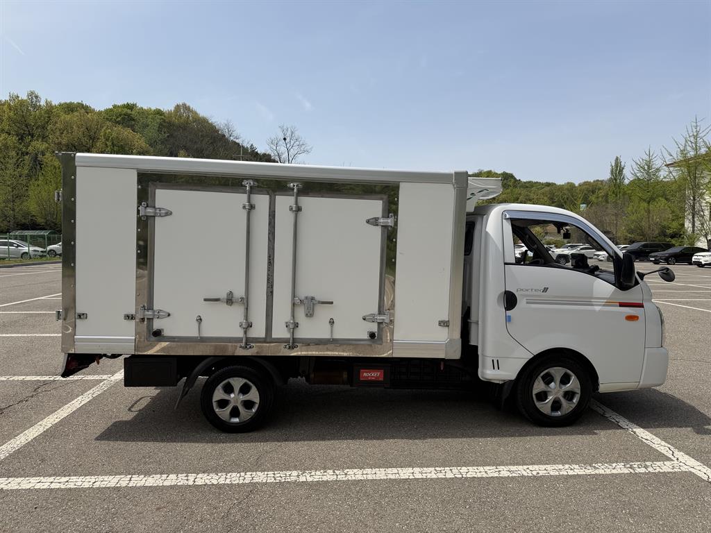 현대 포터2 일반캡 초장축 1톤 저상냉동탑 2020년식 주행 186,216km 중고 화물차 상세 이미지 7