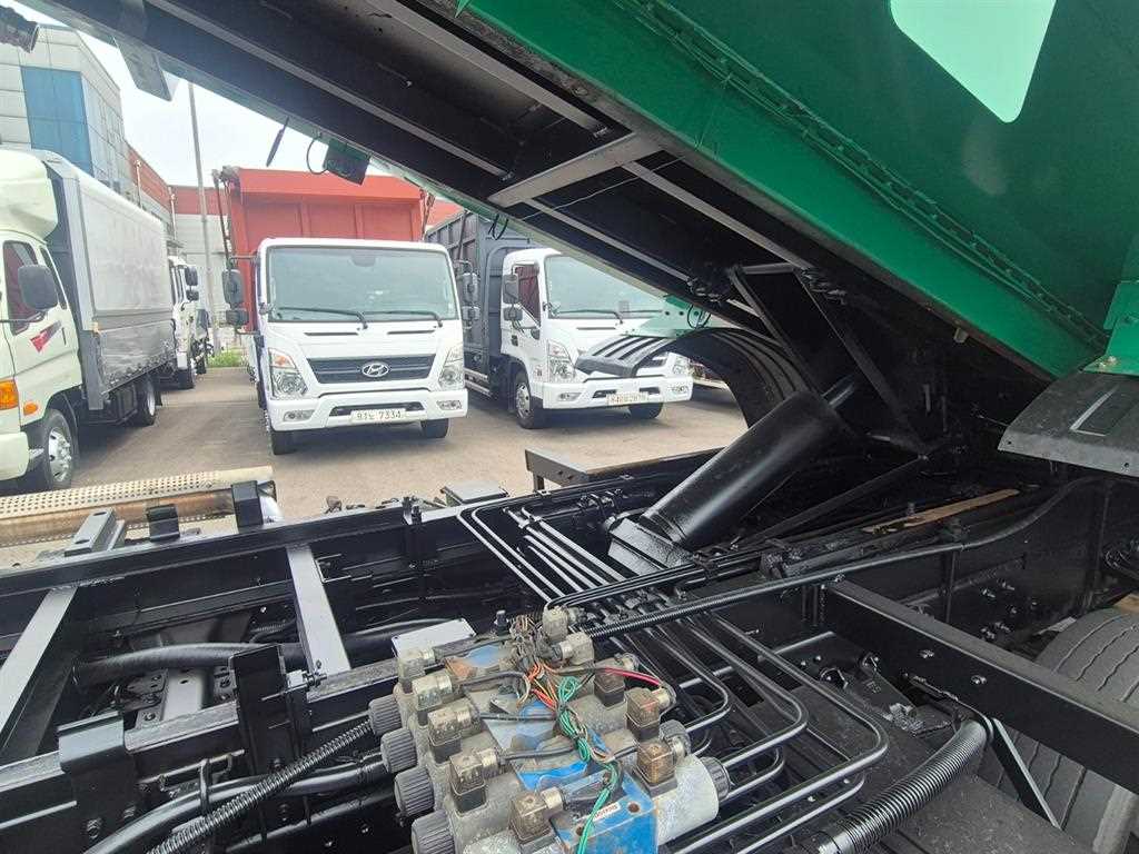에이엠 5톤 압착식 진개차 2019년식 주행 74,000km 중고 화물차 상세 이미지 12