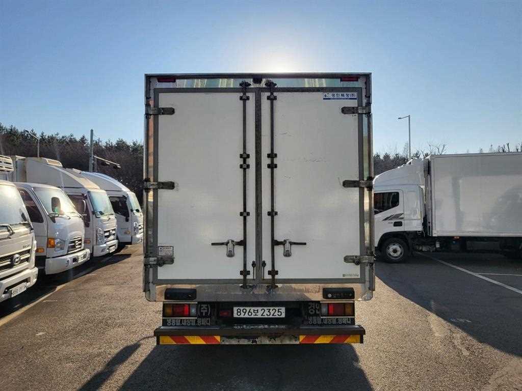이스즈 엘프 3.5톤 냉동탑 2019년형 주행 236,579km 중고 화물차 상세 이미지 5