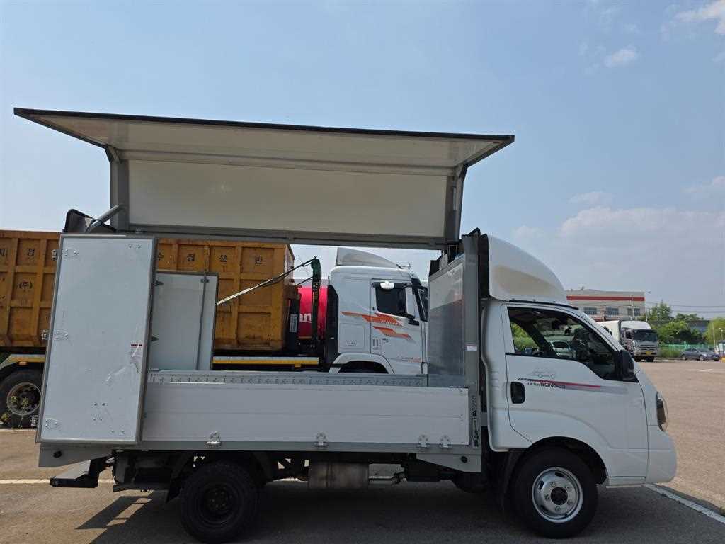 기아 봉고3 1.2톤 LPG 전동식 윙바디 2025년식 주행 39,376km 중고 화물차 상세 이미지 10