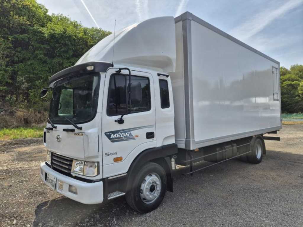 현대 메가트럭 5톤 익스탑 2013년식 주행 47,545km 중고 화물차 상세 이미지 3
