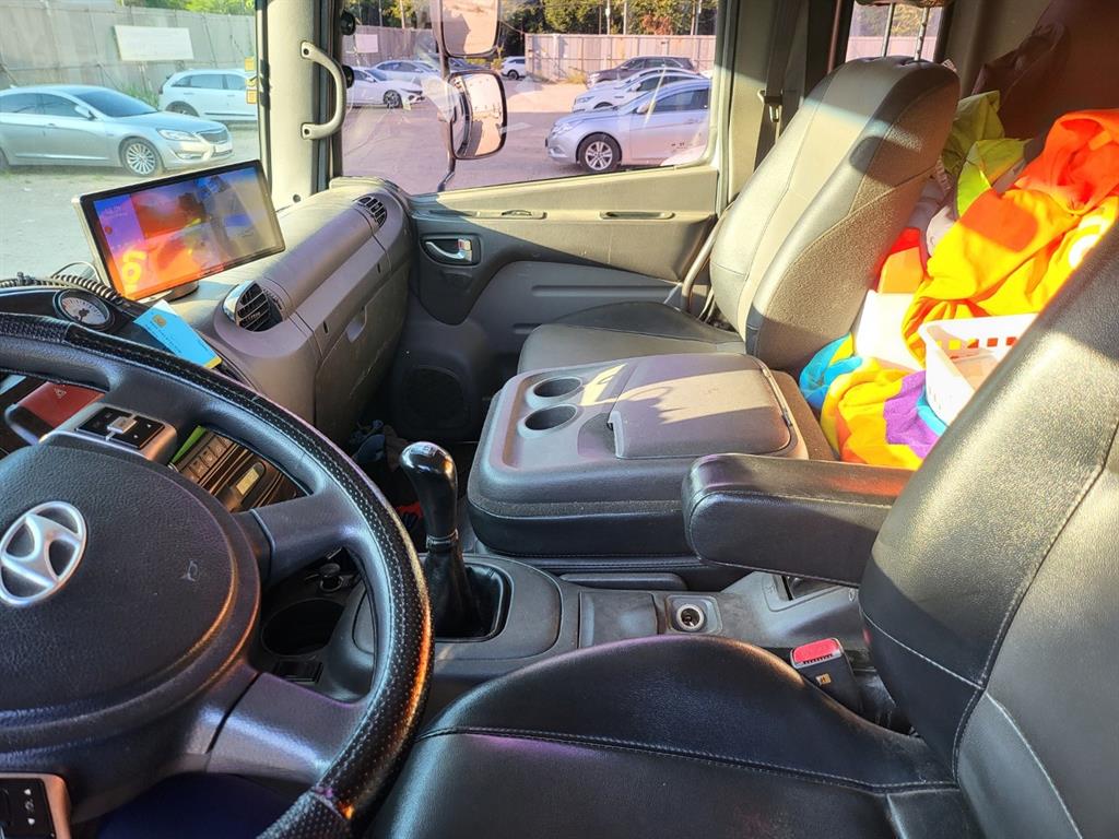 현대 메가트럭 5톤 히아브 집게차 2019년식 주행 199,000km 중고 화물차 상세 이미지 12