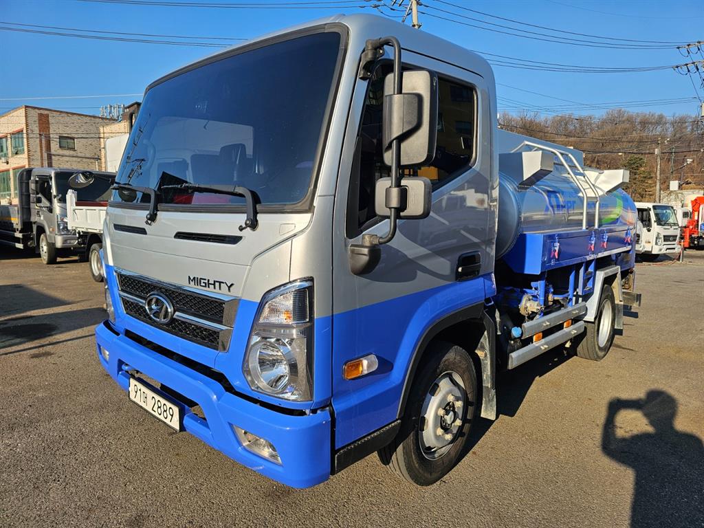 현대 마이티2.5톤 홈로리 2021년식 중고 화물차 홈/탱크로리 2021-07 주행 139,797km 대표 이미지
