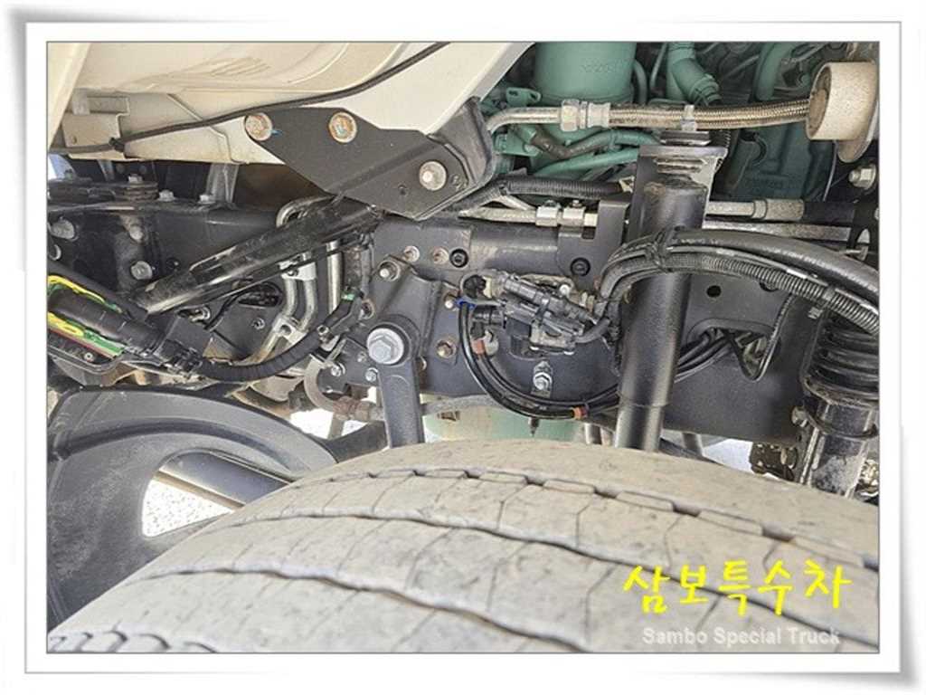 볼보 9.5톤 고상 암롤트럭 2017년식 주행 129,139km 중고 화물차 상세 이미지 19