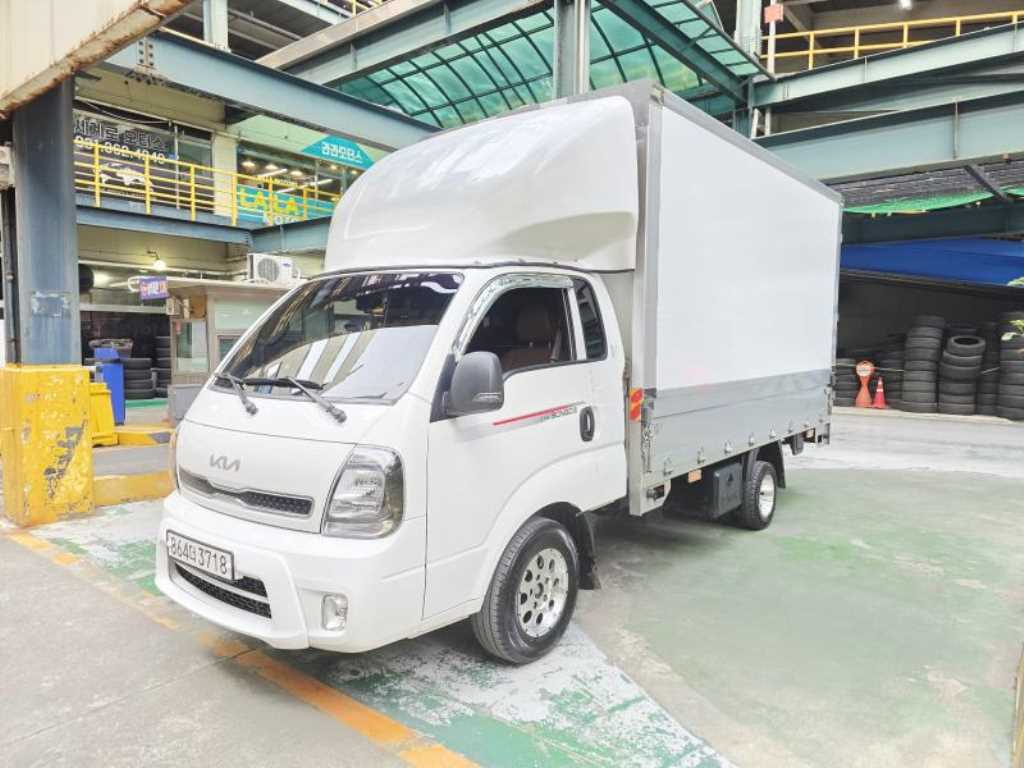 기아 봉고3 1톤 LPG 전동식 윙바디 2024년식 주행 132,036km 중고 화물차 상세 이미지 4