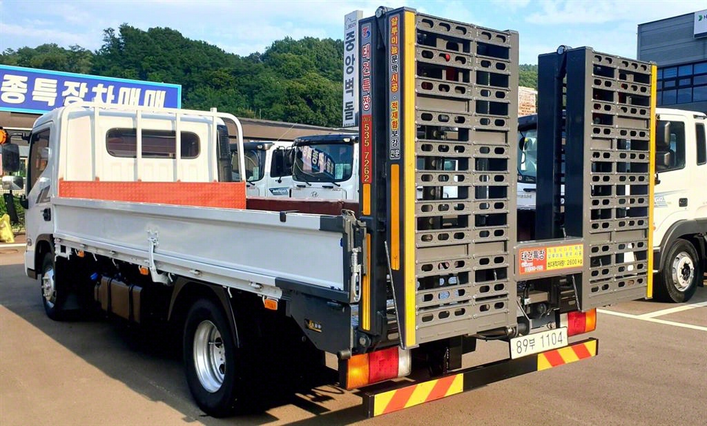 현대 올뉴마이티 3.5톤 셀프로더 2017년식 중고 화물차 2017-05 주행 183,399km 상세 이미지 2