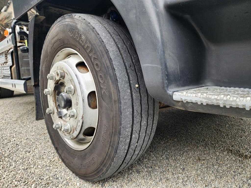 현대 메가트럭 5톤 살수차 2020년식 주행 213,604km 중고 화물차 상세 이미지 7