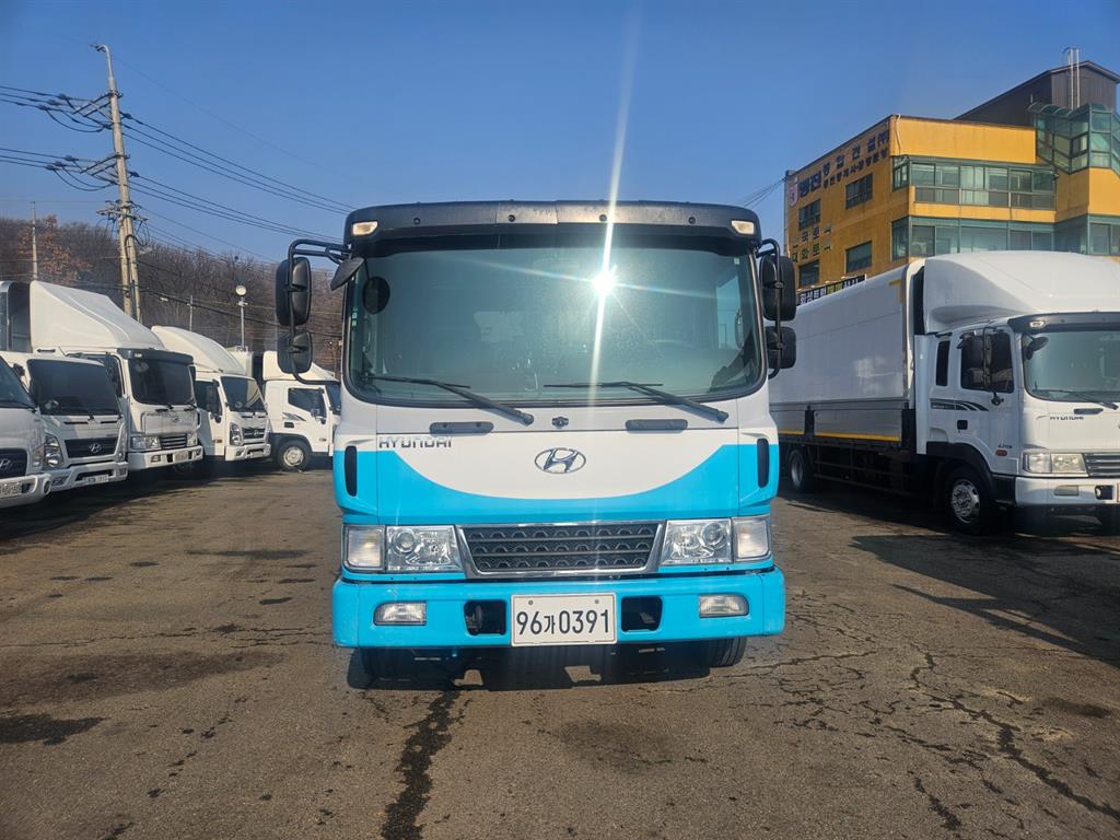 현대 메가트럭 5톤 살수차 2019년식 주행 128,365km 중고 화물차 대표 이미지