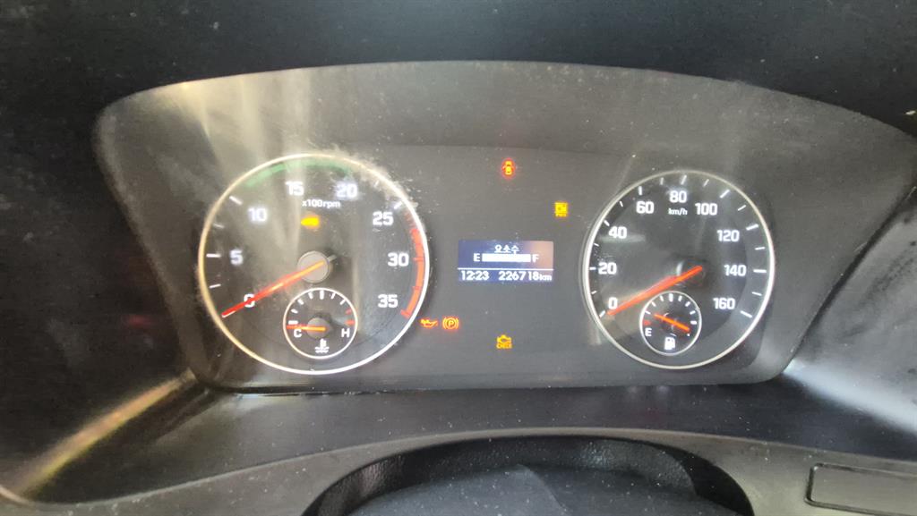 2.5톤 익스하이 내장탑 파워게이트 2019년식 주행 227,600km 중고 화물차 익스탑 상세 이미지 8