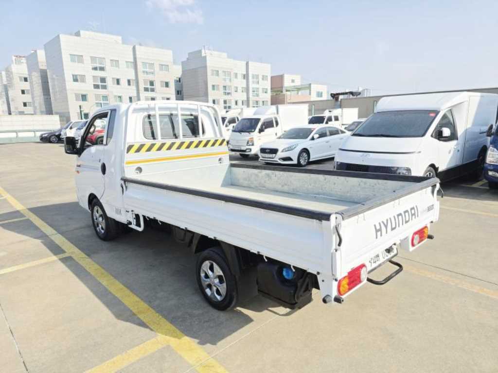 현대 포터2 1톤 초장축 슈퍼캡 카고 2020년식 주행 112,504km 중고 트럭 상세 이미지 8