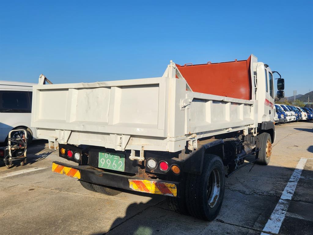 2006년식 현대 메가트럭 5톤 덤프 중고 화물차 2006-02 주행 305,000km 상세 이미지 6
