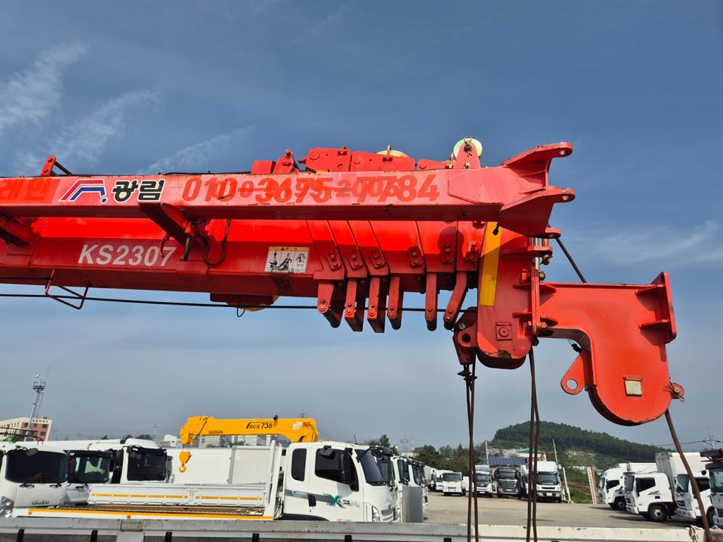 2021년식 주행 21,237km 5톤 광림 7단 카고크레인 중고 화물차 상세 이미지 8