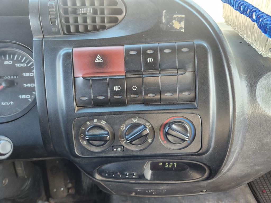 2006년식 현대 메가트럭 5톤 덤프 중고 화물차 2006-02 주행 305,000km 상세 이미지 12