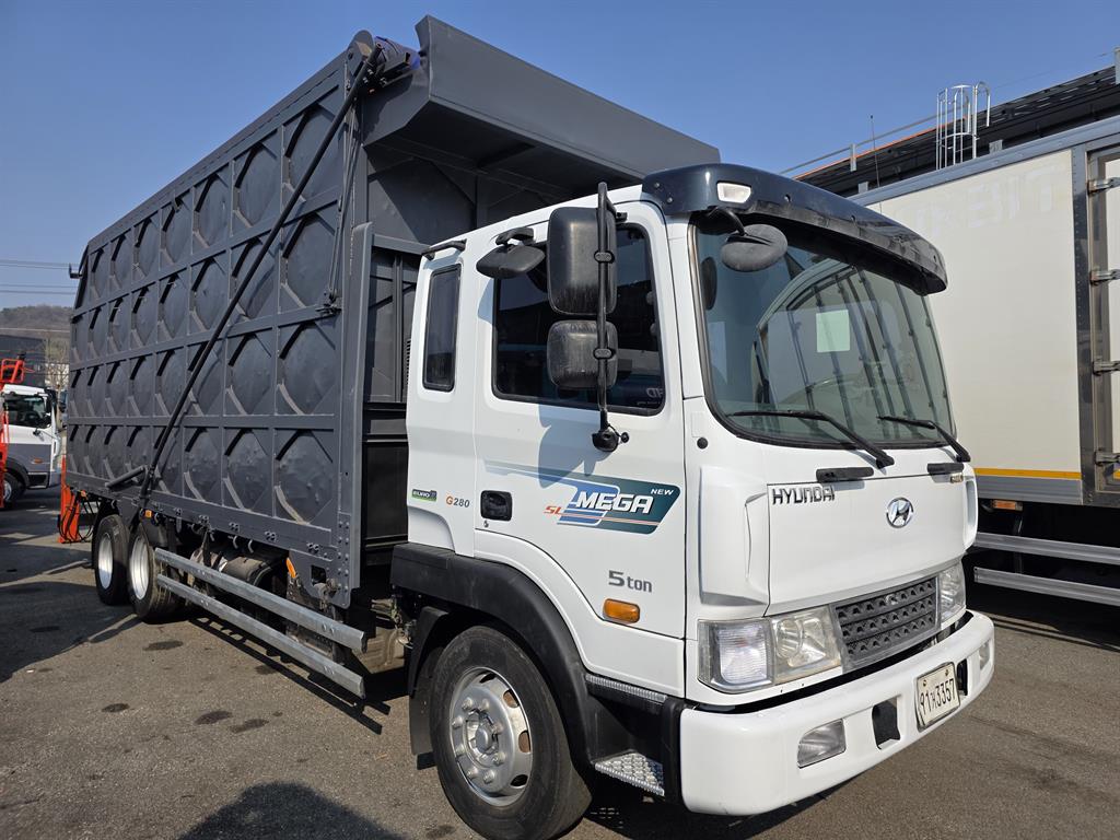 2019년식 주행 320,924km 현대 메가트럭 5톤 광림 1204EX 집게차 중고 화물차 상세 이미지 3