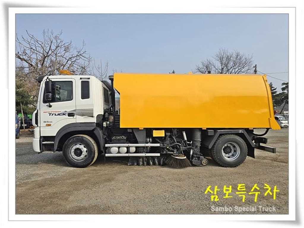 현대 8.5톤 신정 노면청소차 2015년식 중고 화물차 그 밖에 2015-02 주행 90,021km 상세 이미지 4