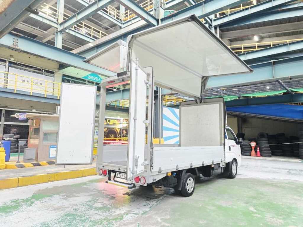 기아 더뉴봉고3 1톤 전동식 윙바디 2022년식 주행 222,324km 중고 화물차 상세 이미지 10