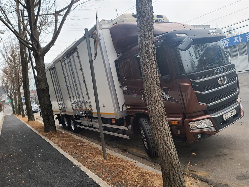 6.5톤 써브냉동 냉동탑 2023년식 주행 149,435km 중고 화물차 상세 이미지 20