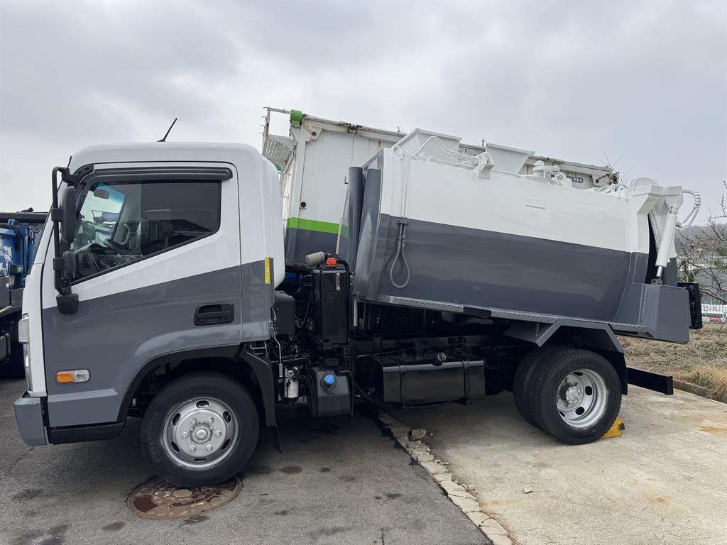 현대 올뉴마이티 3.5톤 덤프식 음식물차 2019년식 중고 화물차 2019-04 주행 86,586km 상세 이미지 10