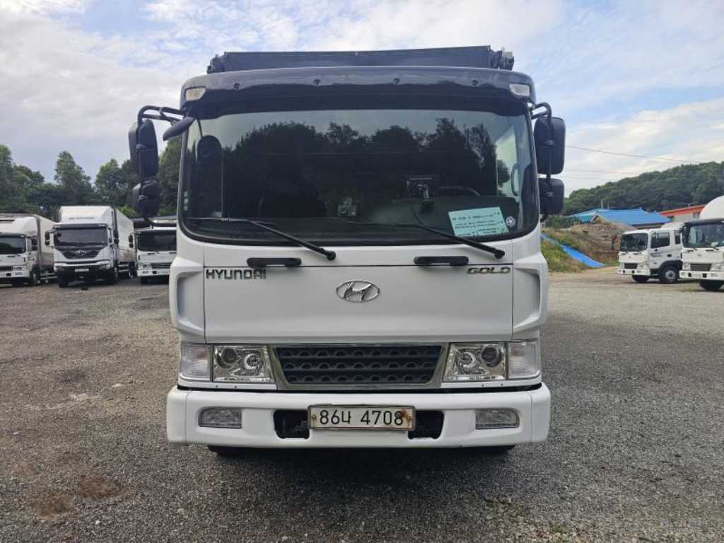 현대 메가트럭 5톤 광림 1204 크레인 집게차 2019년식 주행 251,890km 중고 화물차 상세 이미지 2
