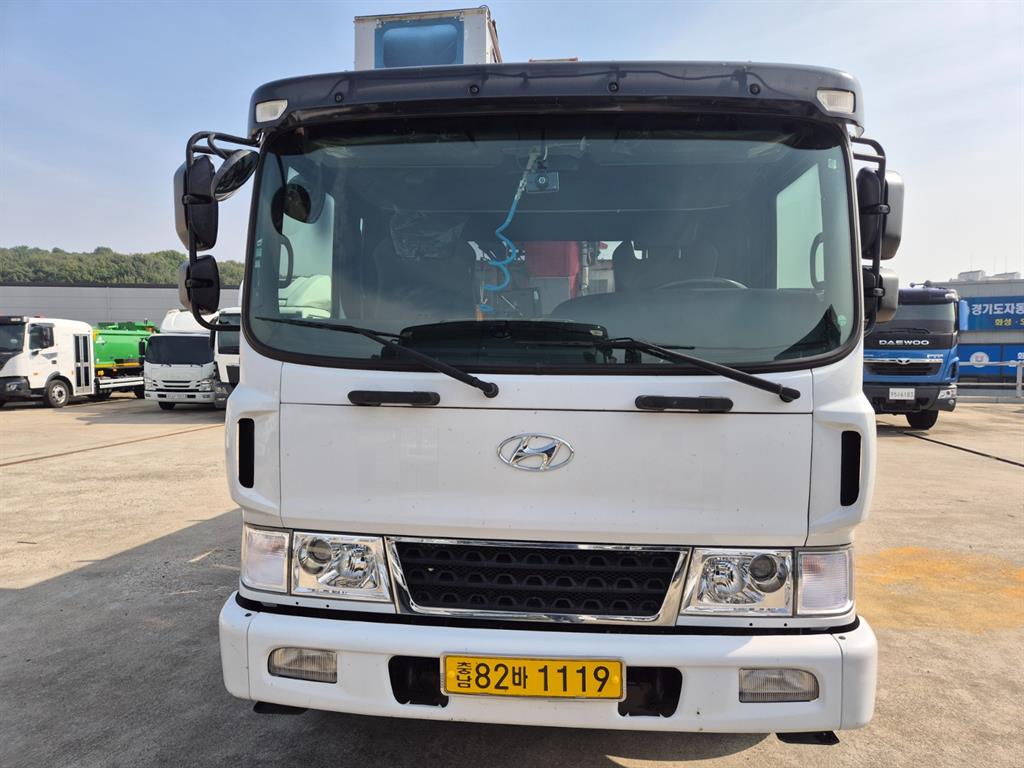 2021년식 주행 21,237km 5톤 광림 7단 카고크레인 중고 화물차 상세 이미지 3
