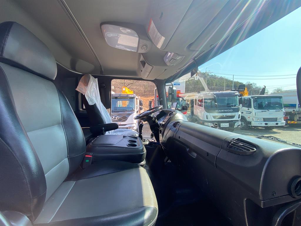 수산 746 5톤 카고크레인 2020년식 주행 33,494km 중고 화물차 상세 이미지 17