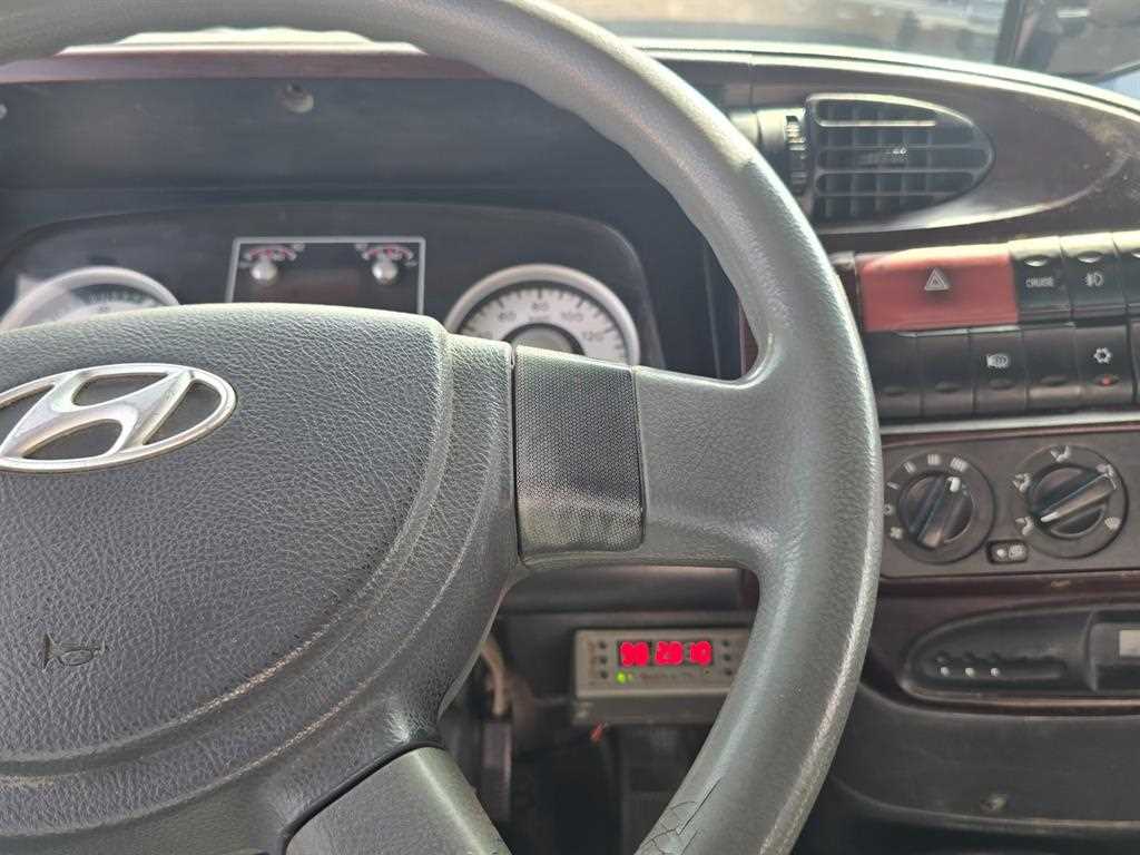 현대 메가트럭 5톤 탱크로리 2010년식 중고 트럭 홈/탱크로리 2009 주행 439,752km 상세 이미지 19