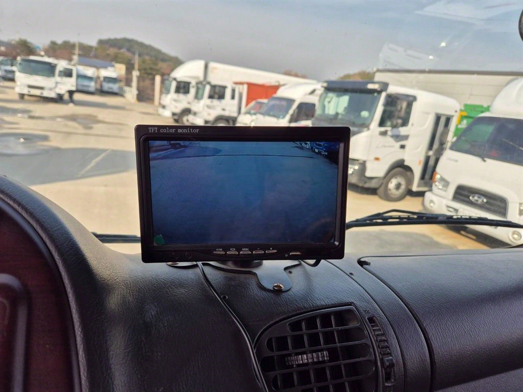 현대 메가트럭 5톤 스텐탱크 살수차 2015년형 주행 961,428km 중고 화물차 상세 이미지 11
