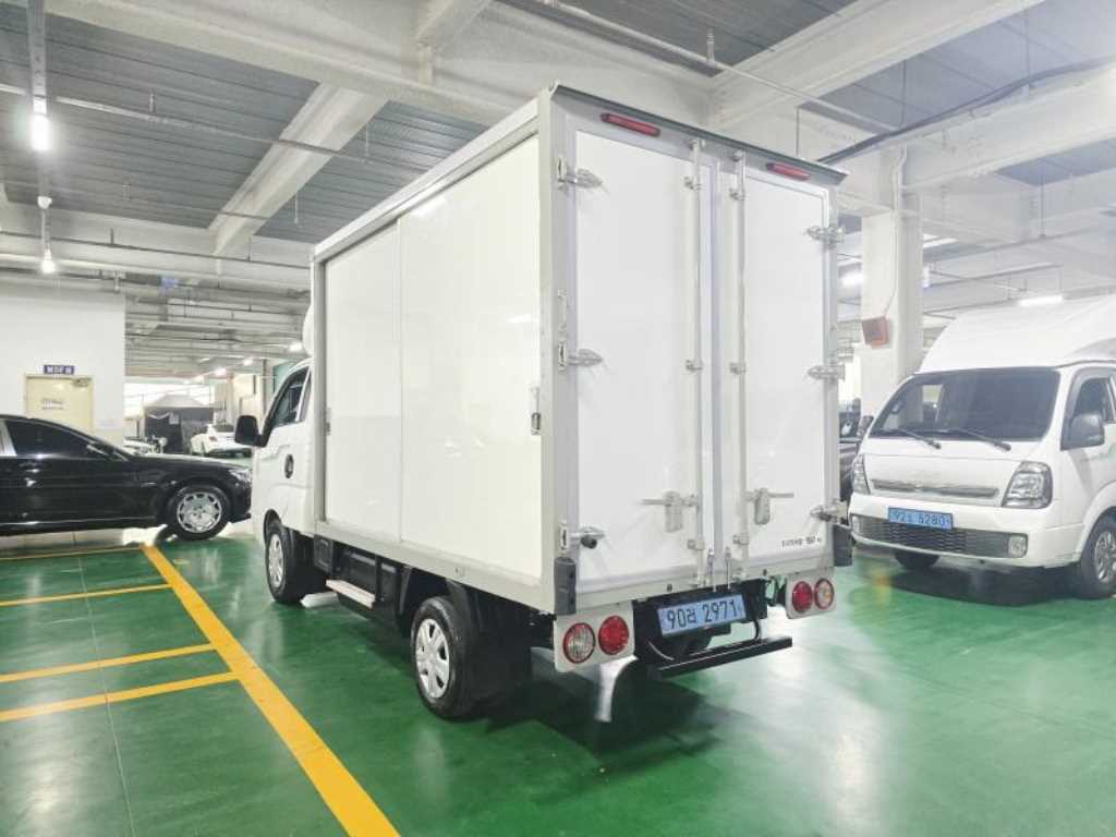 기아 봉고3 EV 1톤 하이내장탑 2023년식 주행 33,678km 중고 화물차 상세 이미지 9