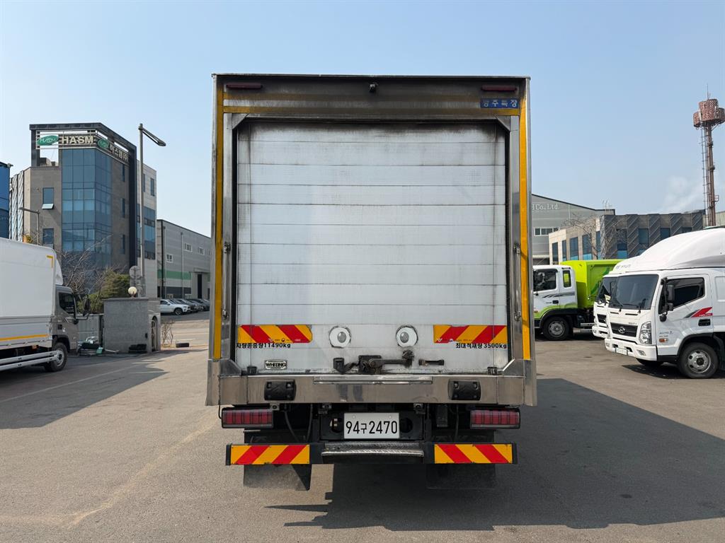 현대 파비스 5톤 냉동탑 2024년식 주행 400,000km 중고 화물차 상세 이미지 8