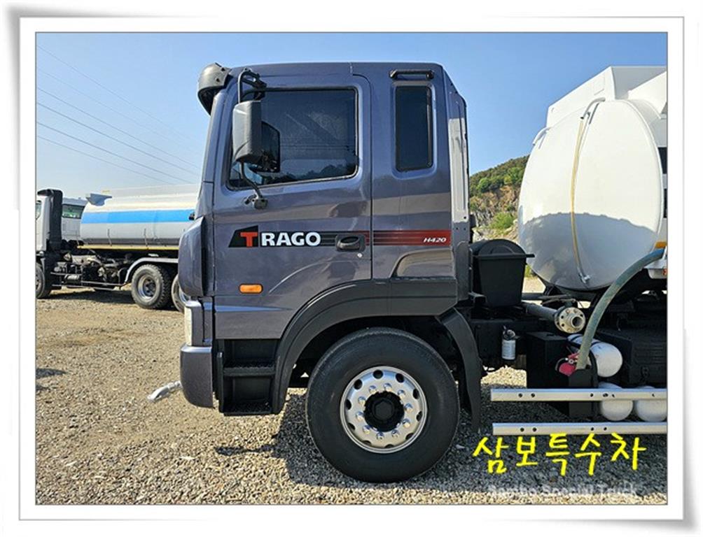 현대 트라고 0리터 살수차 2010년식 중고 화물차 16톤 2010-03 주행 835,573km 상세 이미지 18