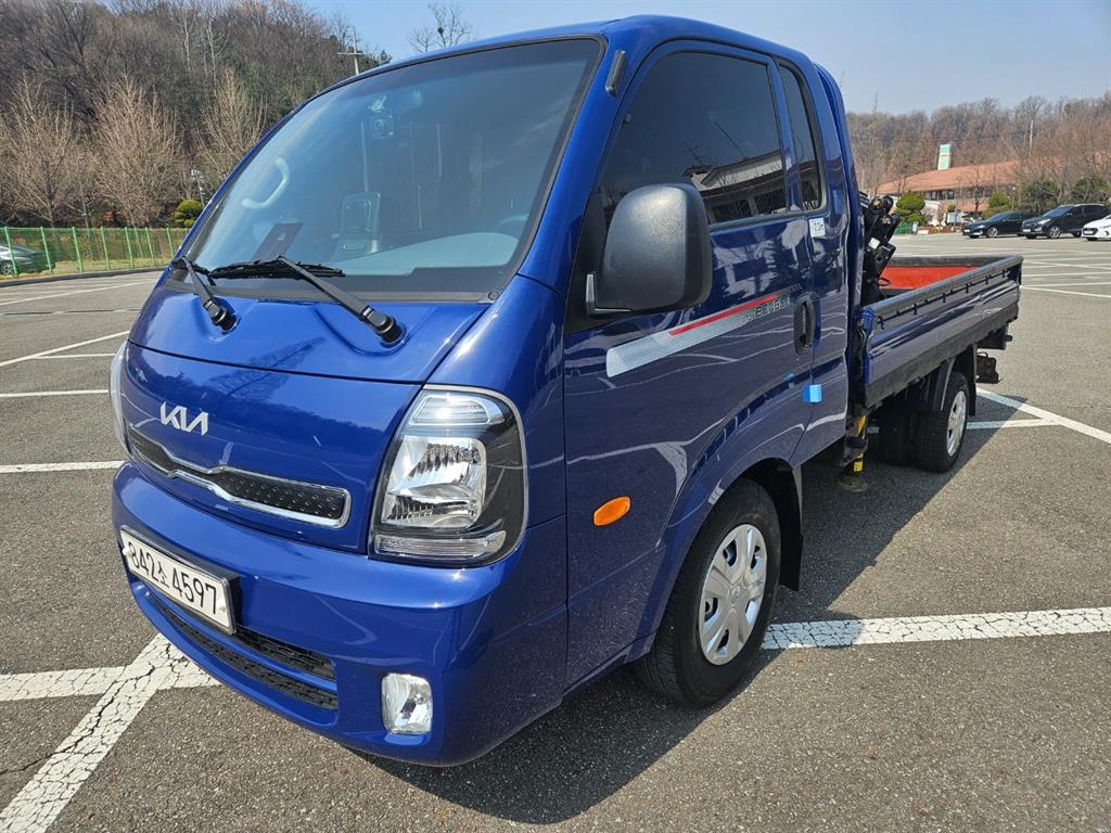 기아 더뉴봉고3 1톤 동해433L 크레인 2022년식 주행 45,595km 중고 트럭 상세 이미지 3