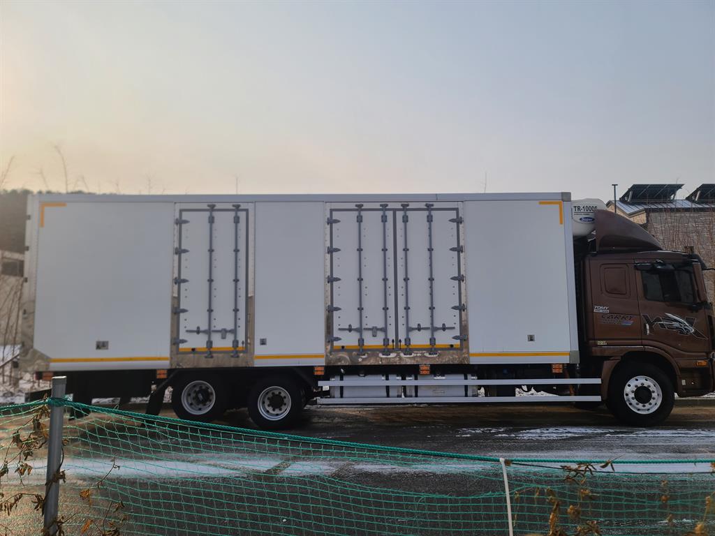 6.5톤 써브냉동 냉동탑 2023년식 주행 149,435km 중고 화물차 상세 이미지 17