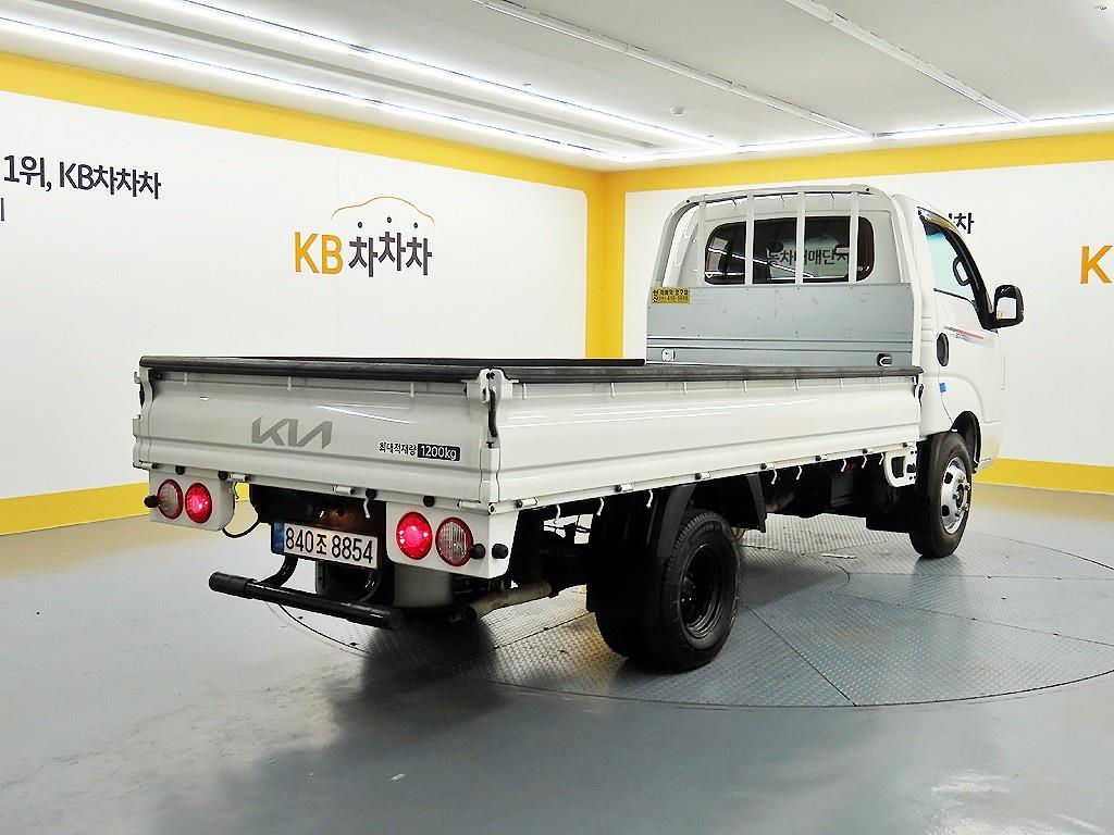 기아 봉고3 LPG2.5터보 1.2톤 표준캡 초장축 카고 2025년형 주행 13,123km 중고 화물차 상세 이미지 4