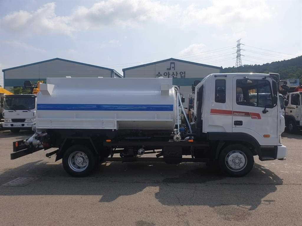 5톤 7200리터 철탱크 살수차 2008년식 주행 369,866km 중고 화물차 상세 이미지 4