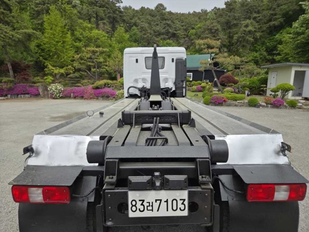 현대 트라고 엑시언트 25톤 원쓰리 암롤 2018년식 주행 312,238km 중고 화물차 상세 이미지 9