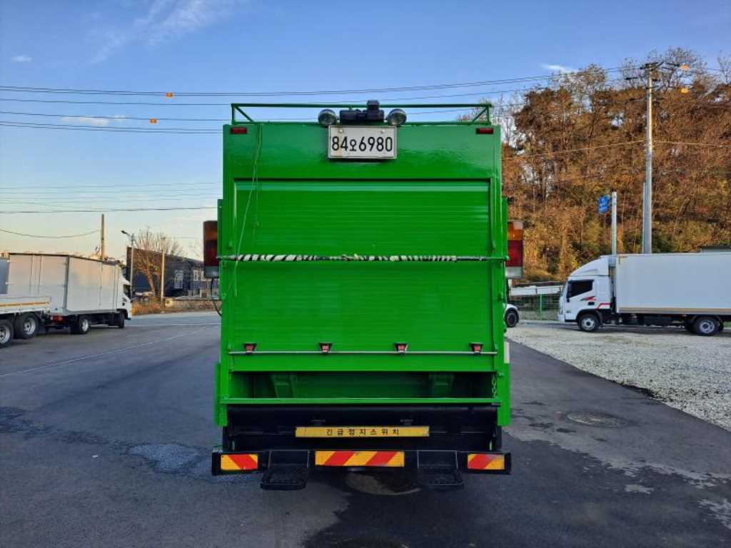현대 메가트럭 5톤 압축진개차 2020년식 주행 50,000km 중고 화물차 상세 이미지 7