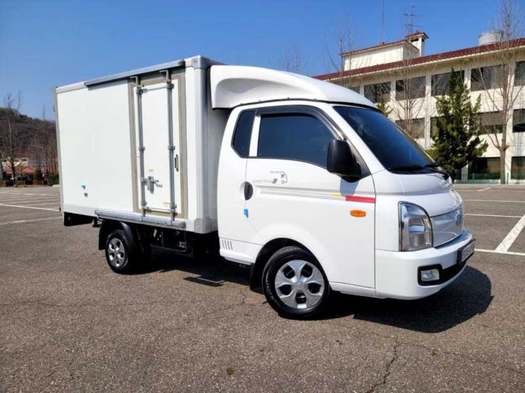 현대 포터2 1톤 내장탑 슈퍼캡 초장축 2023년식 주행 133,860km 중고 화물차 대표 이미지