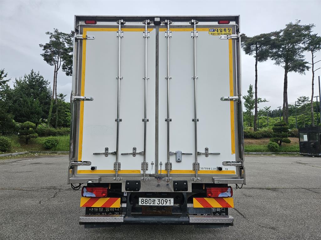 만트럭 TGL 190 3.5톤 광폭 냉동탑 2020년식 주행 340,401km 중고 화물차 상세 이미지 4