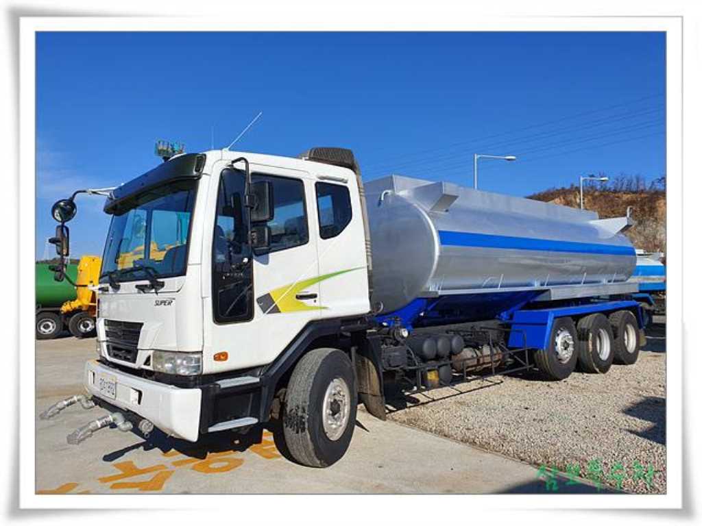 대우 22.5톤 1+3 고압 살수차 2003년식 주행 947,955km 중고 화물차 대표 이미지